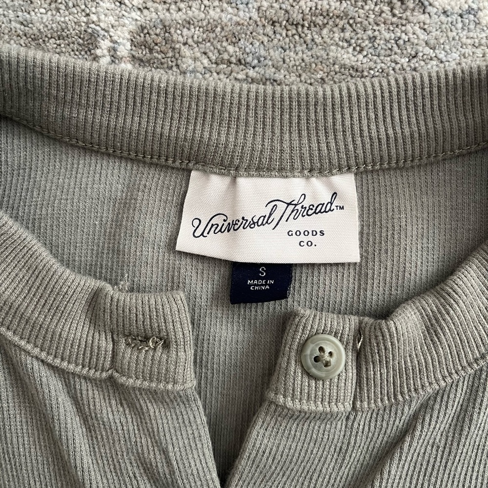 Universal Thread Olive Ribbed Button-Up Top - Picture 2 of 2